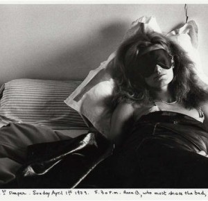 Gloria-K.-first-sleeper.-Anne-B.-second-sleeper.-sophie-calle-1979
