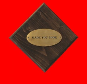 quote-made-you-look-406x500