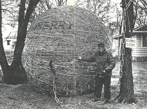 bw_francis_ball