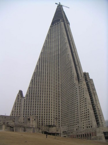 ryugyong-hotel-653 ryugyong-hotel-653