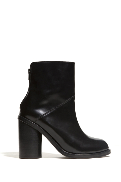 Blank Boots V1
